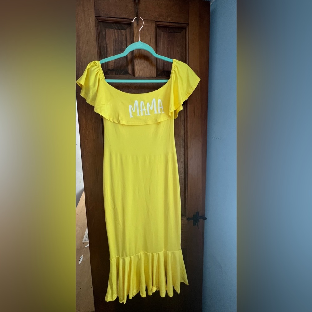 Women’s dress for a mama or soon to be mama